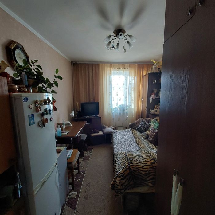 Кімната  в  гуртожитку  затишна, з ремонтом,  БК Текстильник