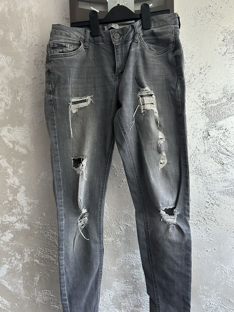 Spodnie Denim z dziurami