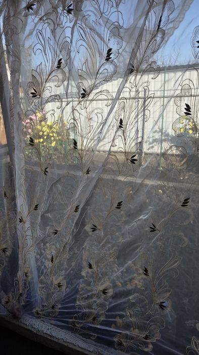 Продам гарну тюль в чудовому стані