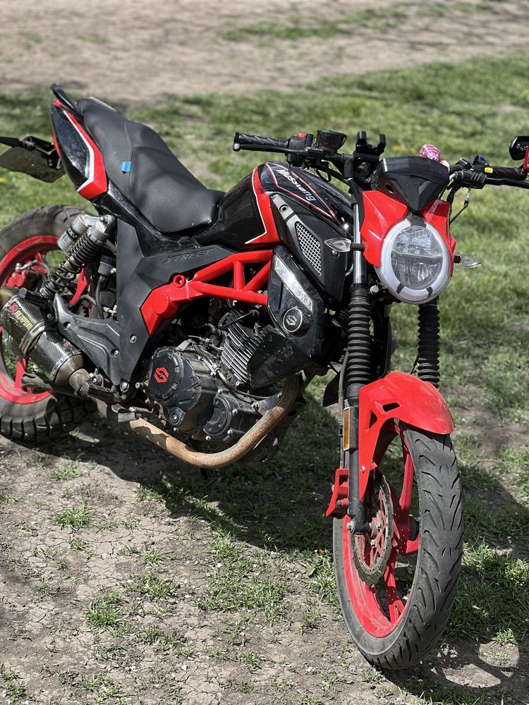 Musstang xtreet 250