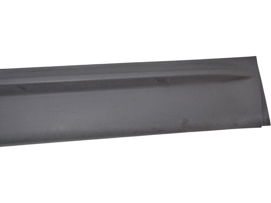 Накладка дверей нижня передня права зовнішня GMC TERRAIN 2016-2017 231