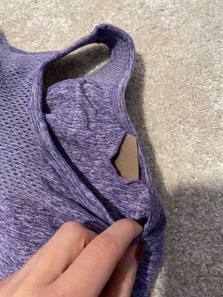 Komplet treningowy damski - legginsy i stanik sportowy