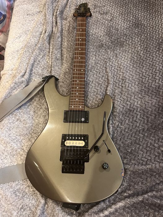 Електрогітара Yamaha rgx 220 dz