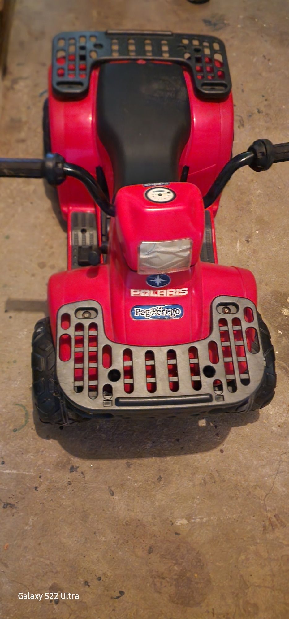 QUAD Peg Perego Polaris na akumulator