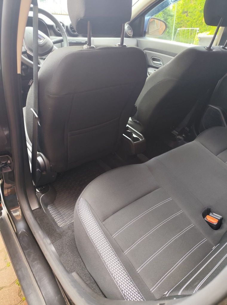 Dacia Duster 1.0 TCe Prestige SALON PL 
LPG