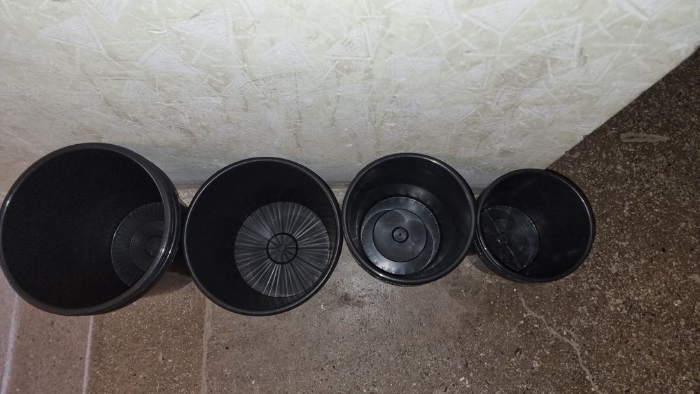 Горщик-контейнер-відро для зрізаних квітів, без отворів.