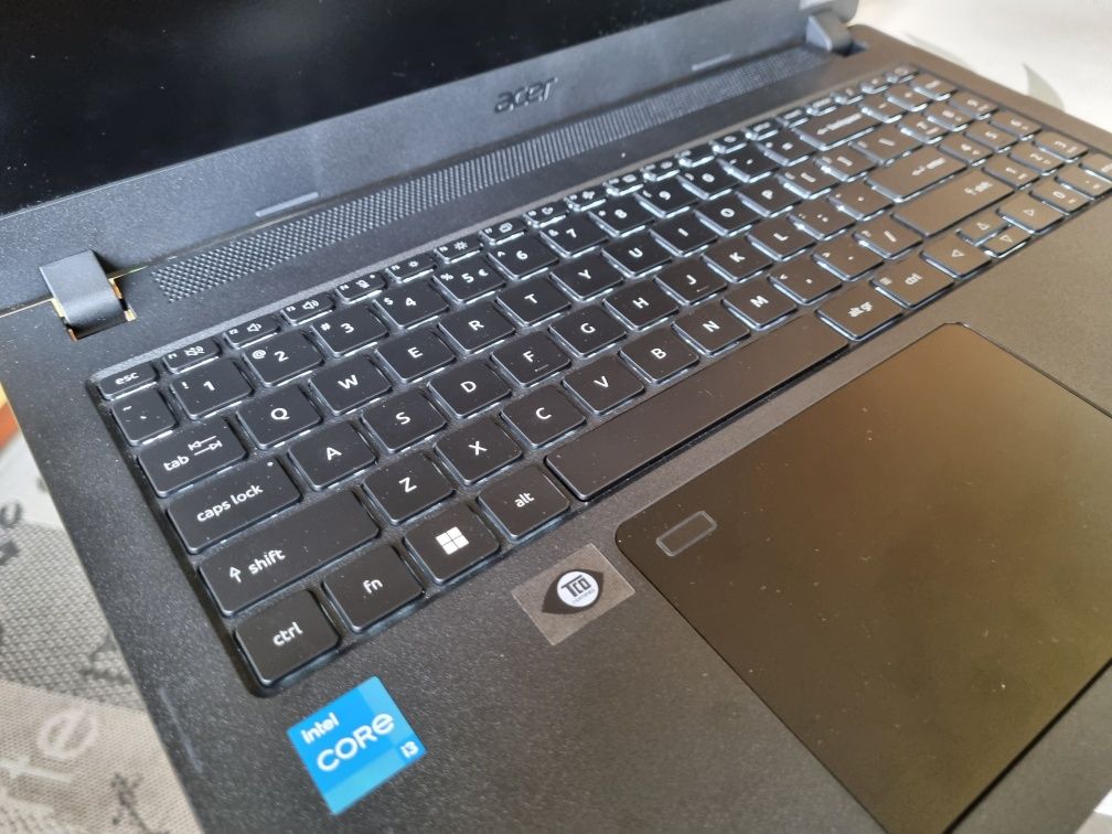 Acer Travelmate intel i3 12 gen,  16 GB RAM,  nowy