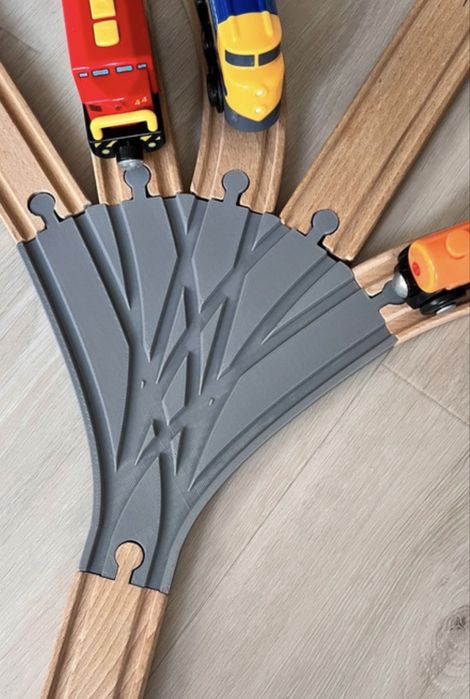 Rozjazd 1 na 5 do kolejki drewnianej pasuje do Ikea Brio i innych