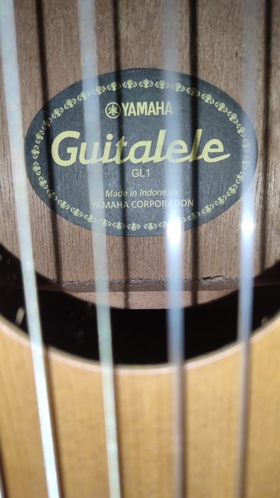 Guitalele Yamaha