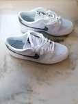 Sapatilhas Nike usadas