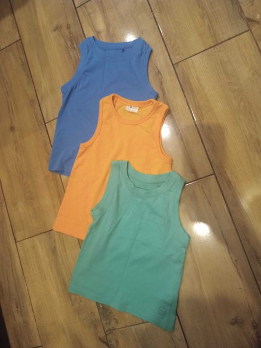 Koszulki na ramiączkach 98