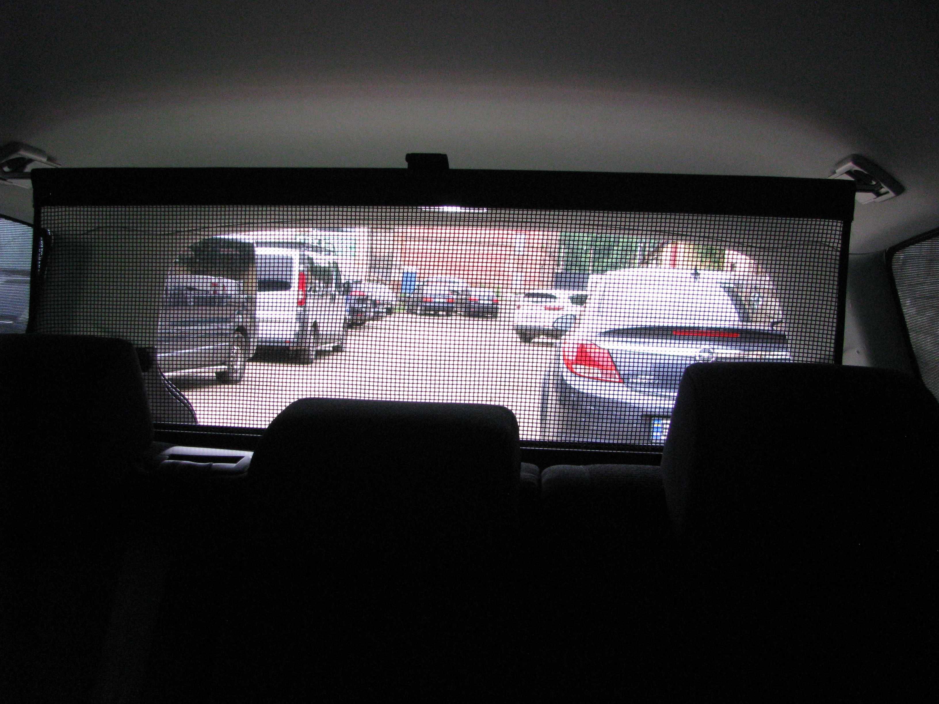 Сітка-шторка-перегородка в багажник пасата Б-5, Б-6(,ролет-шторка)