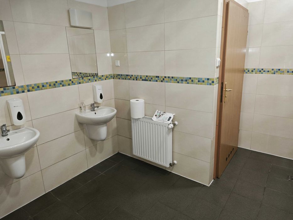 Hala Magazynowa - powierzchnia 2278m2 + 414m2 biur