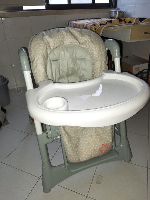 Cadeira de refeição