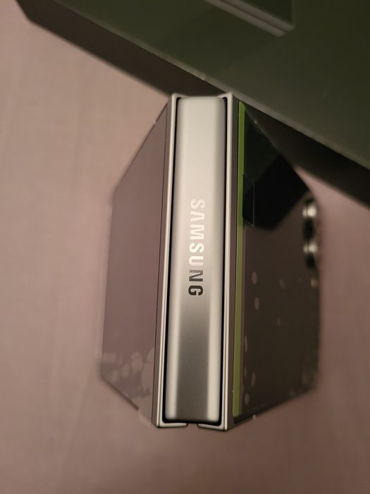 Nowy Samsung Galaxy Flip 6 256GB