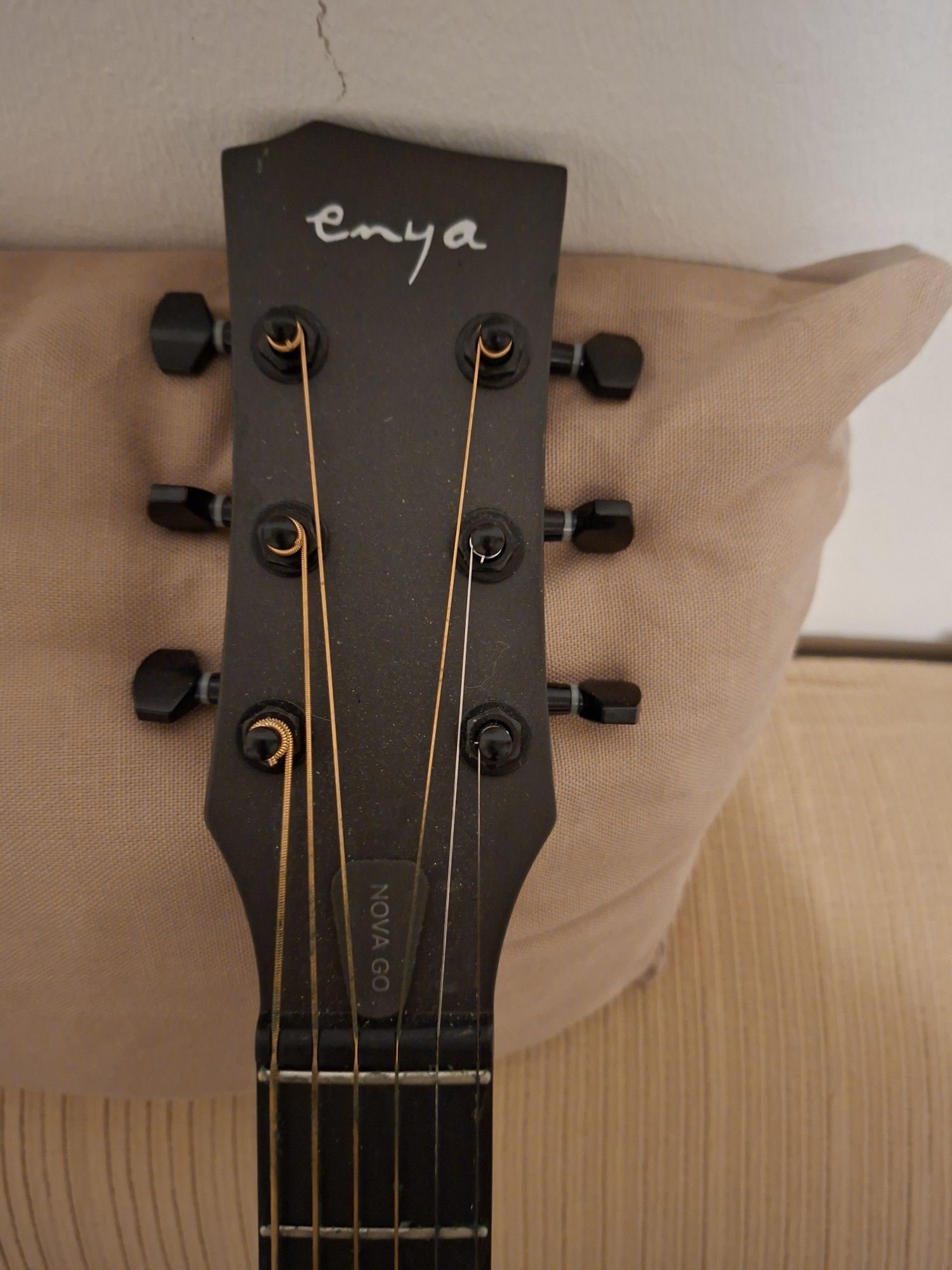 Guitarra Enya sonic go SP1 acoustica