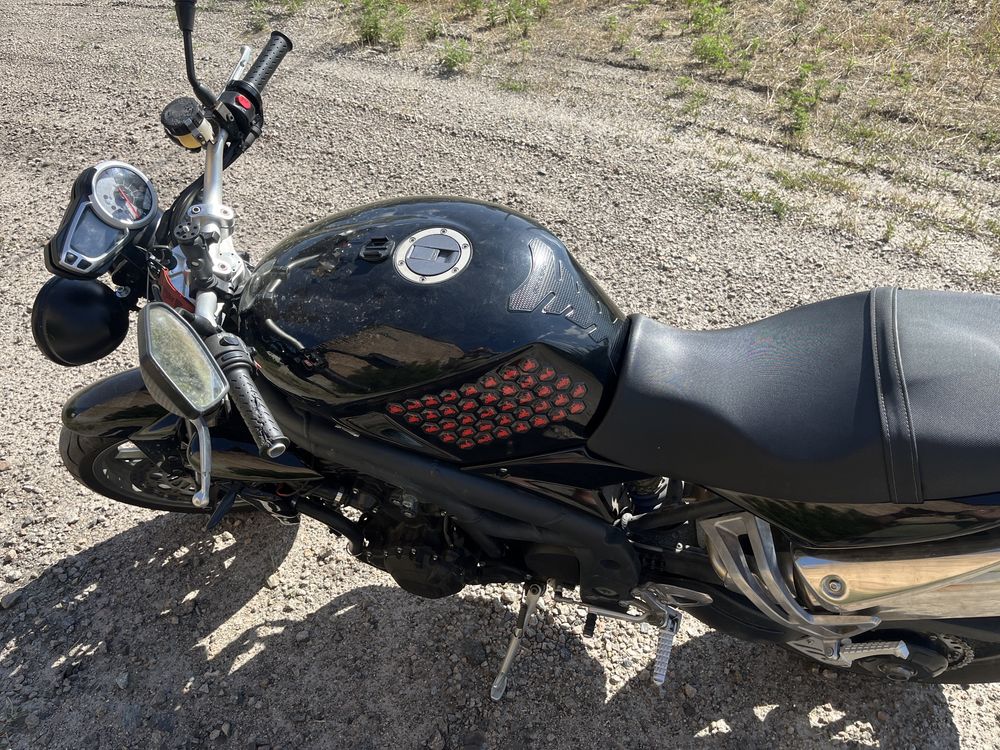 Triumph Speed Triple 1050