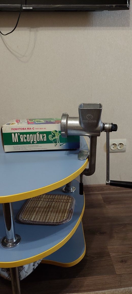 М'ясорубка ручна МА-С Полтава Топаз алюмінієва