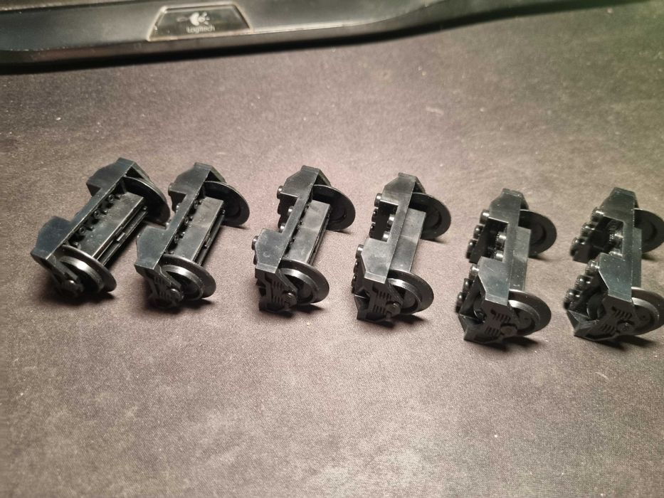 Деталі Lego для складання потягів