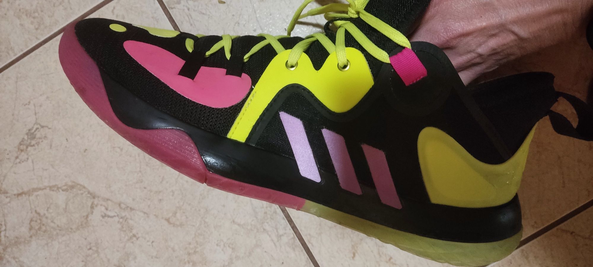 Adidas harden step back 2 rozm. 43 1/3 używane