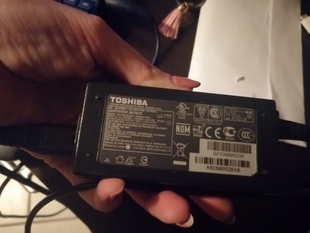 Portátil Toshiba NB510-115