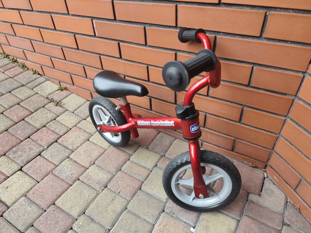Rowerek biegowy Chicco Red bullet