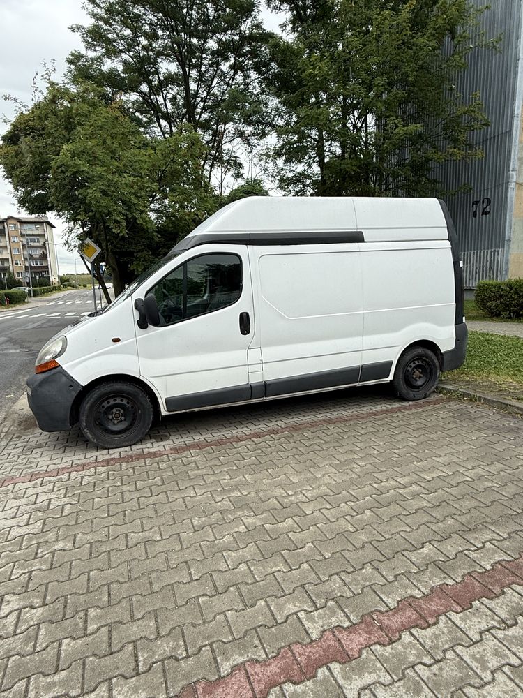 BUS Renault Trafik 1,9 dla budowlańca