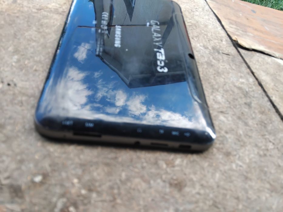 Продаю на запчасти Планшет Galaxy Tab 3 K1 (2Ядра,GPS,3G)