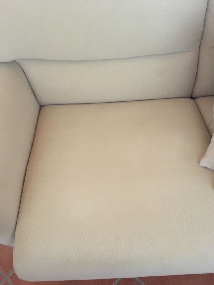 Sofa ( 2 lugares)