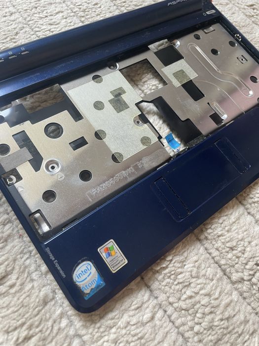 Acer Aspire One ZG5 Touchpad i Obudowa Górna Niebieska