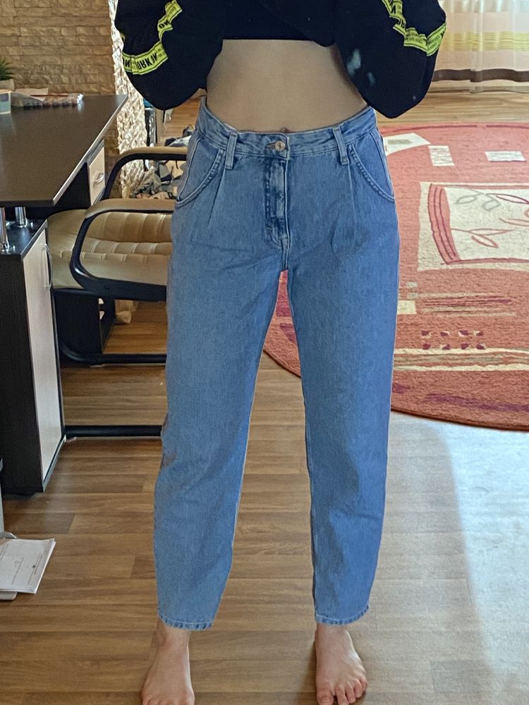 Джинси pull and bear