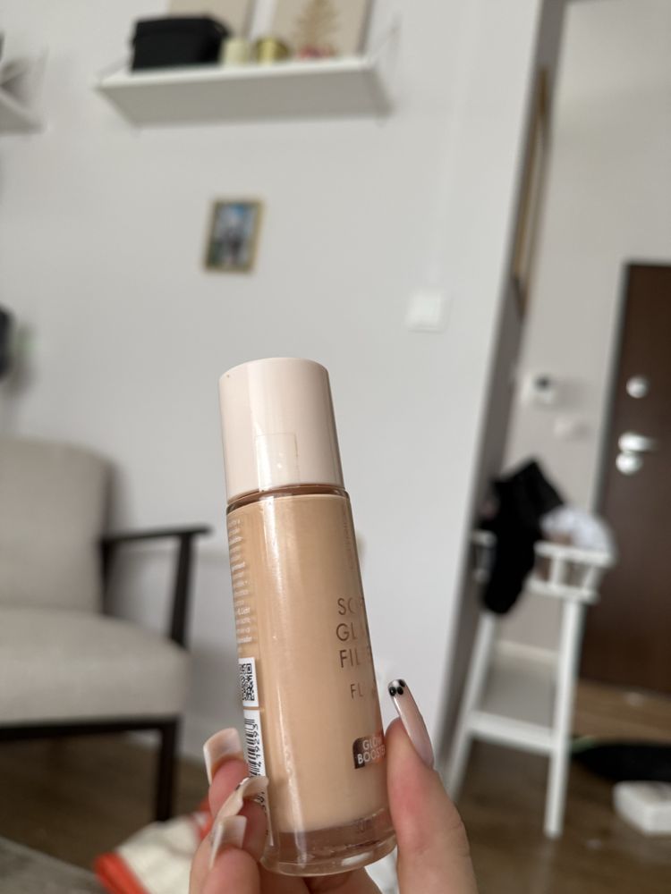 Catrice Soft Glam Filter Fluid Glow Booster 30ml – rozświetlający