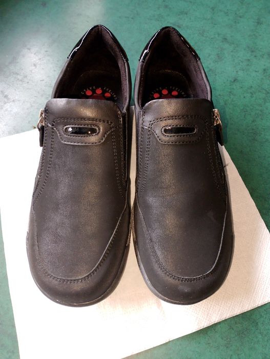 Взуття осінньо-весняне. Relife