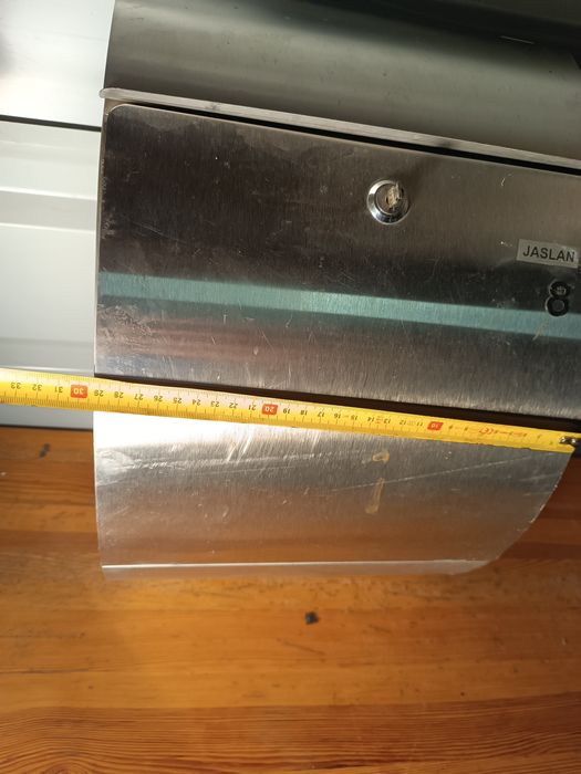 Metalowa skrzynka na listy