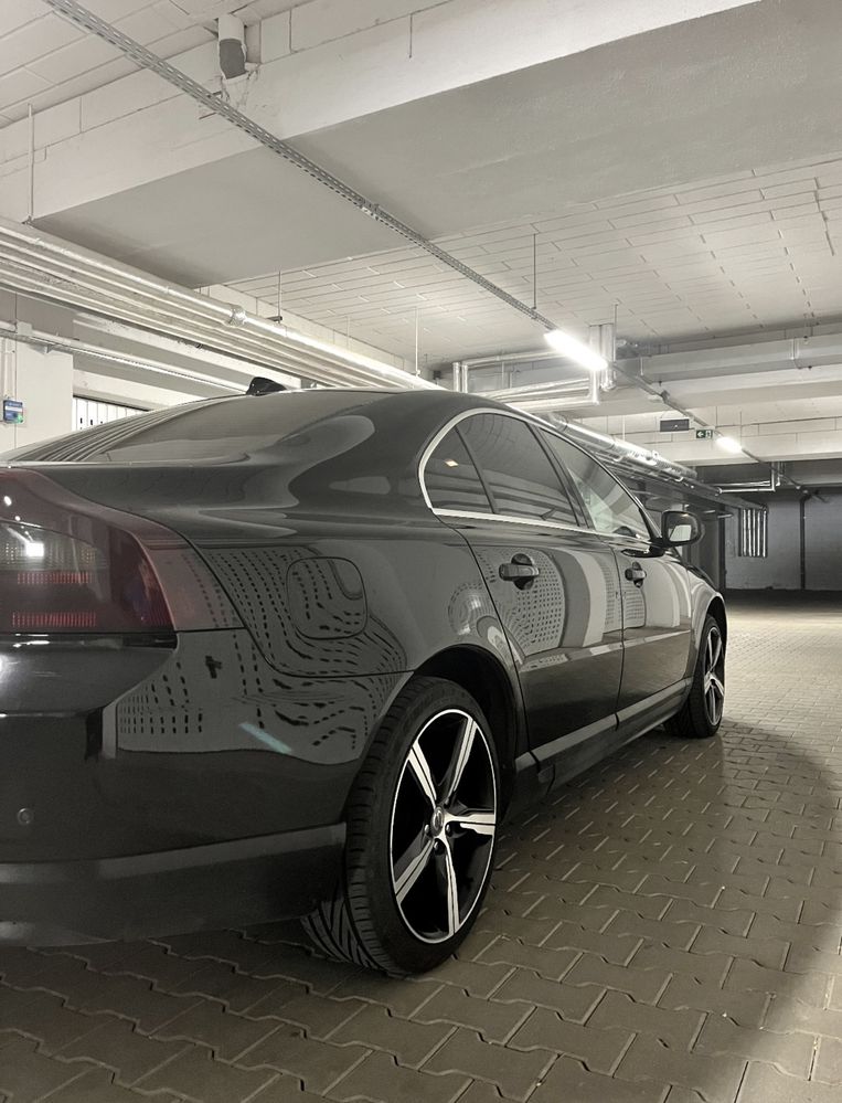 Volvo S80 Czarna bestia