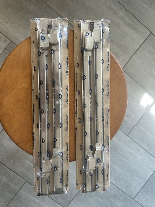 Prowadnice kulkowe Accuride 38 cm 2 komplety