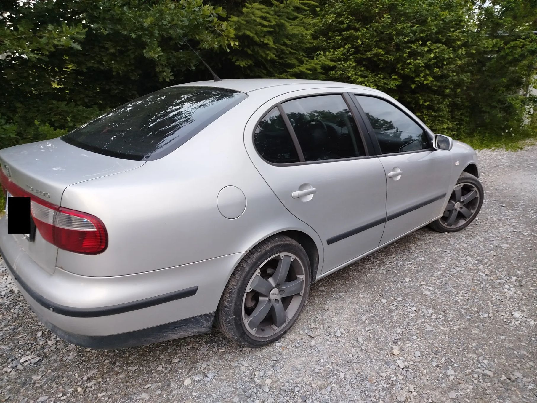 Seat Toledo SEAT Toledo 2.3 V5 170KM TopSport