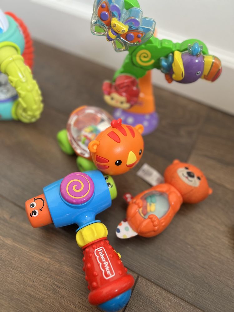 Zestaw zabawek dla niemowląt fisher price