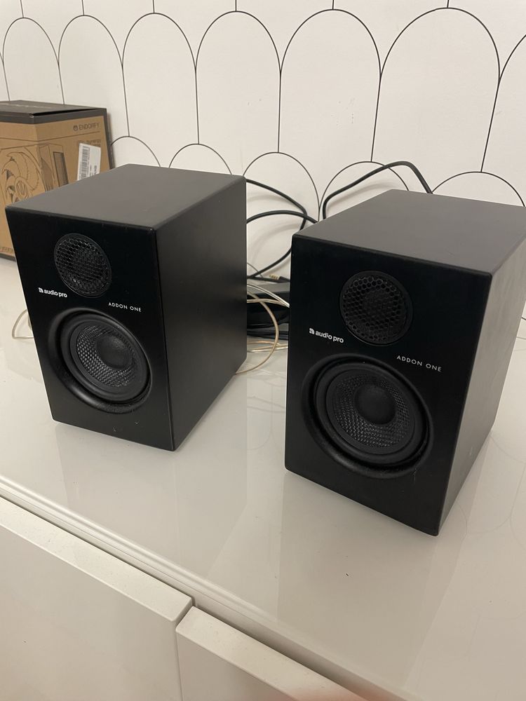 Aktywne monitory audio pro addon one idealny stan