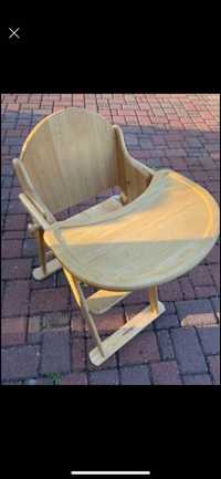 Drewniane krzesło do karmienia
