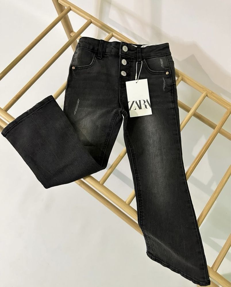 Джинси Zara розмір 4-5 років нові джинсы