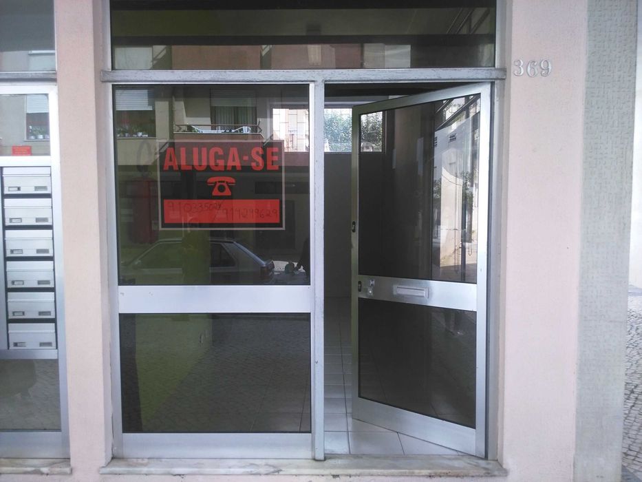 ALUGA-SE LOJA COMERCIAL EXCELENTE LOCALIZAÇÃO