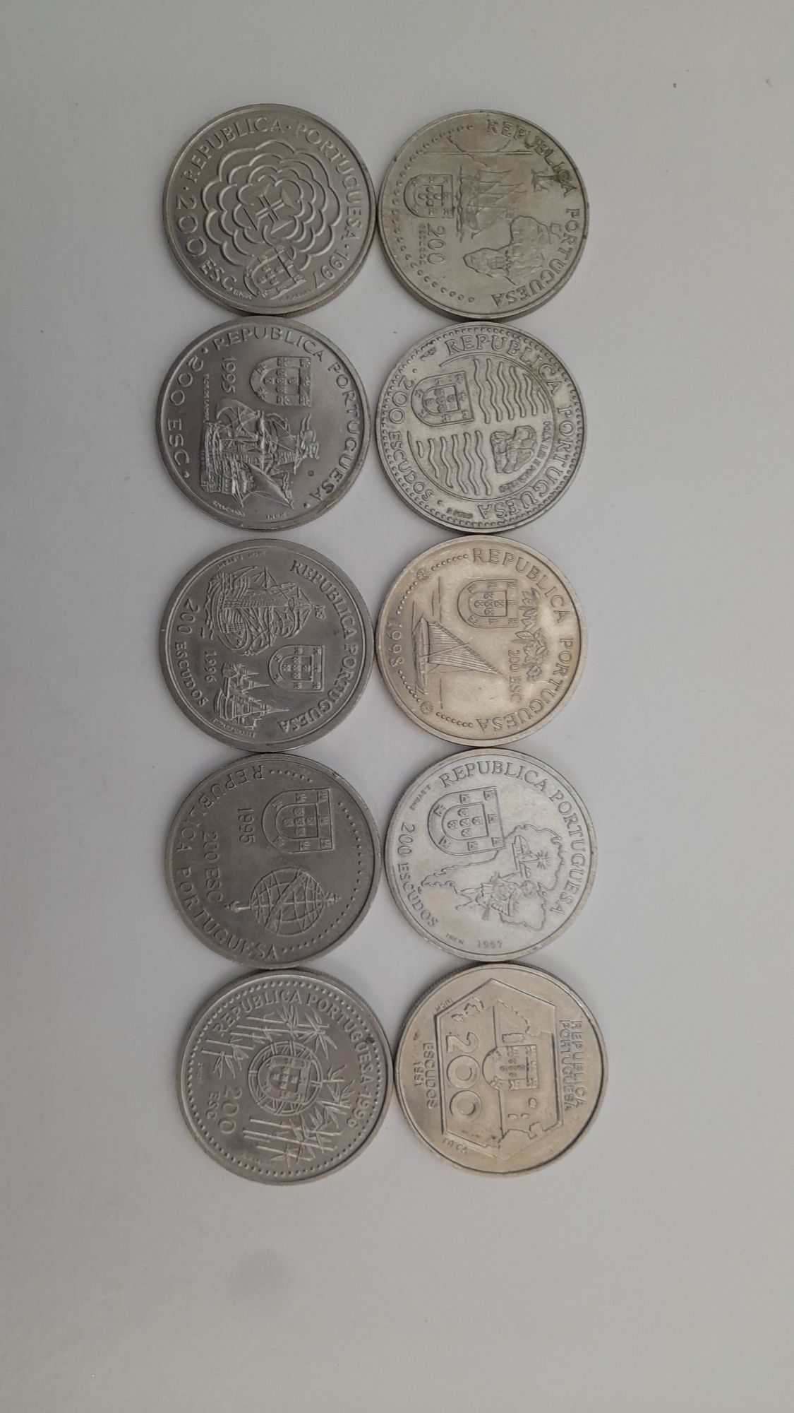 Ccolecção  de moedas de 200 escudos