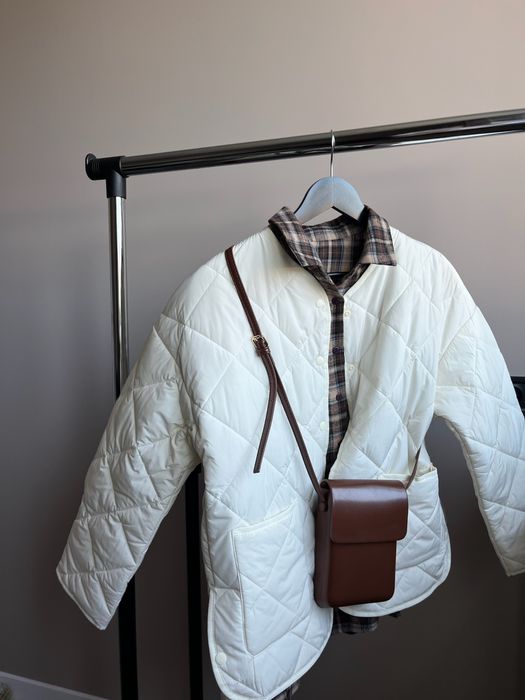 Жіноча куртка осіння SM бежева біла верхній одяг стиль zara курточка