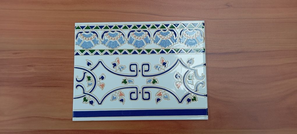 Vendo azulejos variados até o stock acabado