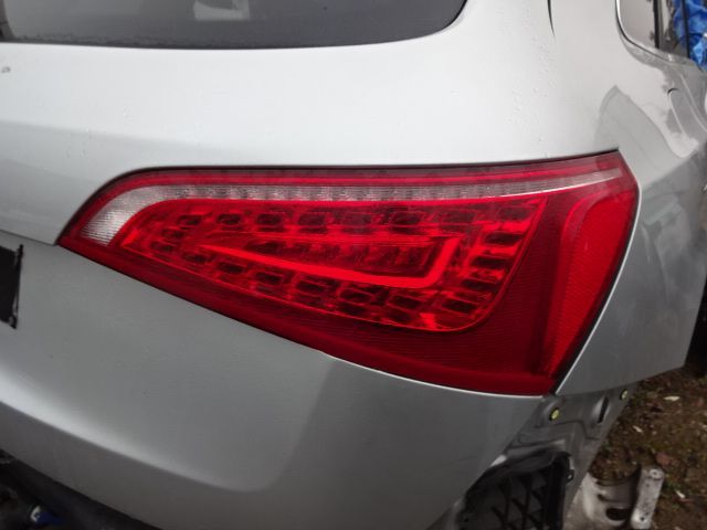 Lampa tylna klapy bagażnika Audi Q5 8R LED