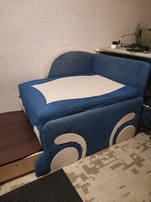 Диван дитячий машинка