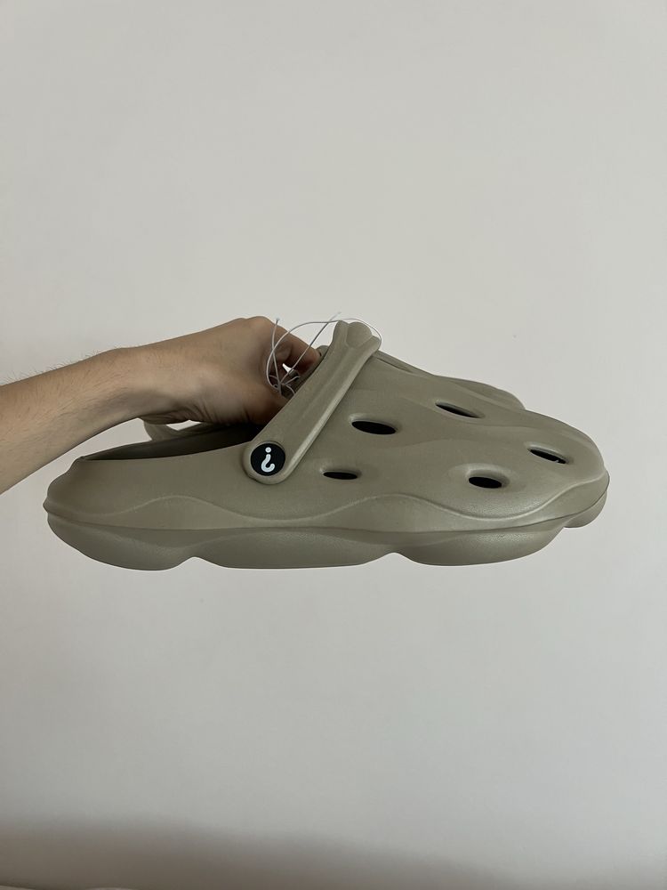 Крокси Унісекс Yeezy Нові!