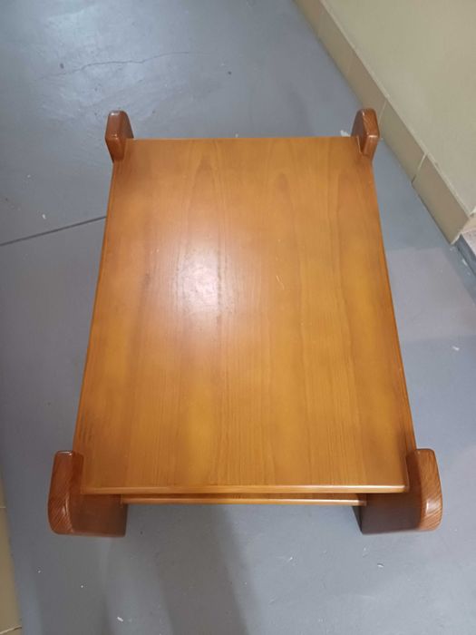 Mesa de apoio para sala de estar - madeira maciça - pinho mel