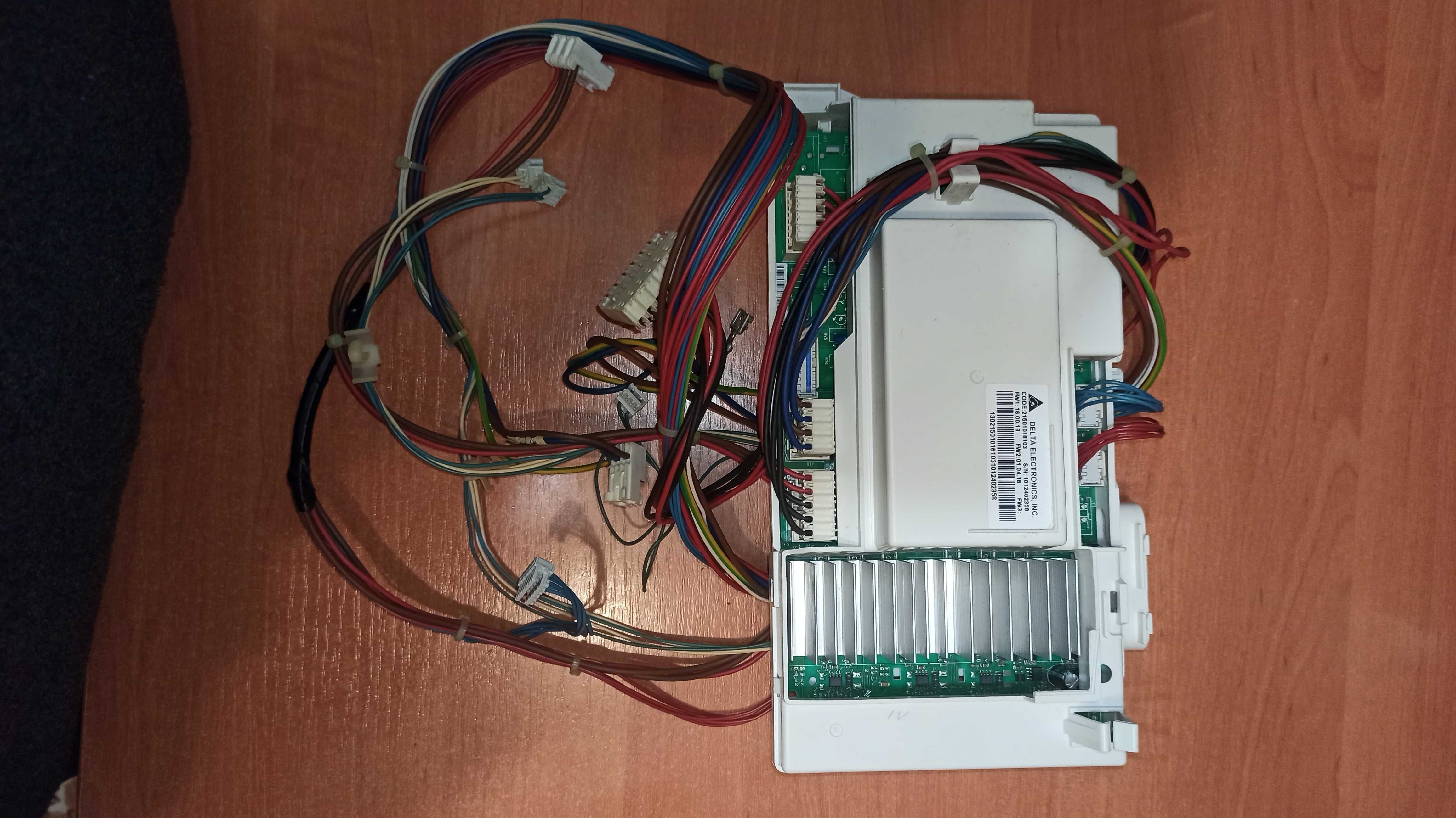 Модуль управления стиральной машины Indesit PWSE 6108W
